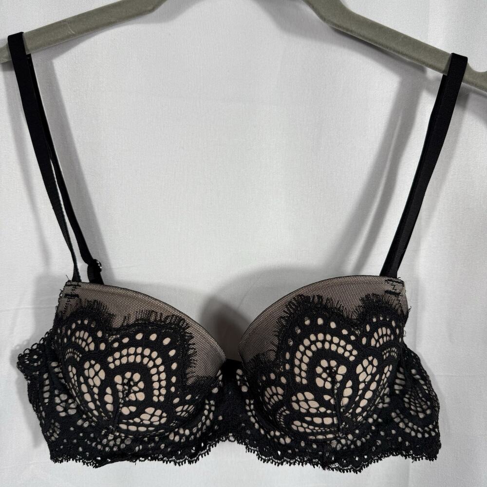 Victoria's Secret Demi-Lined Black/Beige Lace Women's Bra Size‎ 32B